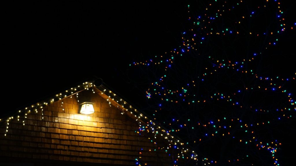 Analyzing the Cost of Christmas Lighting: Tips for Budgeting